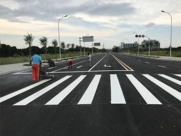 江北夜间道路划线施工噪音太大扰民怎么办，这事儿到底该怎么破？